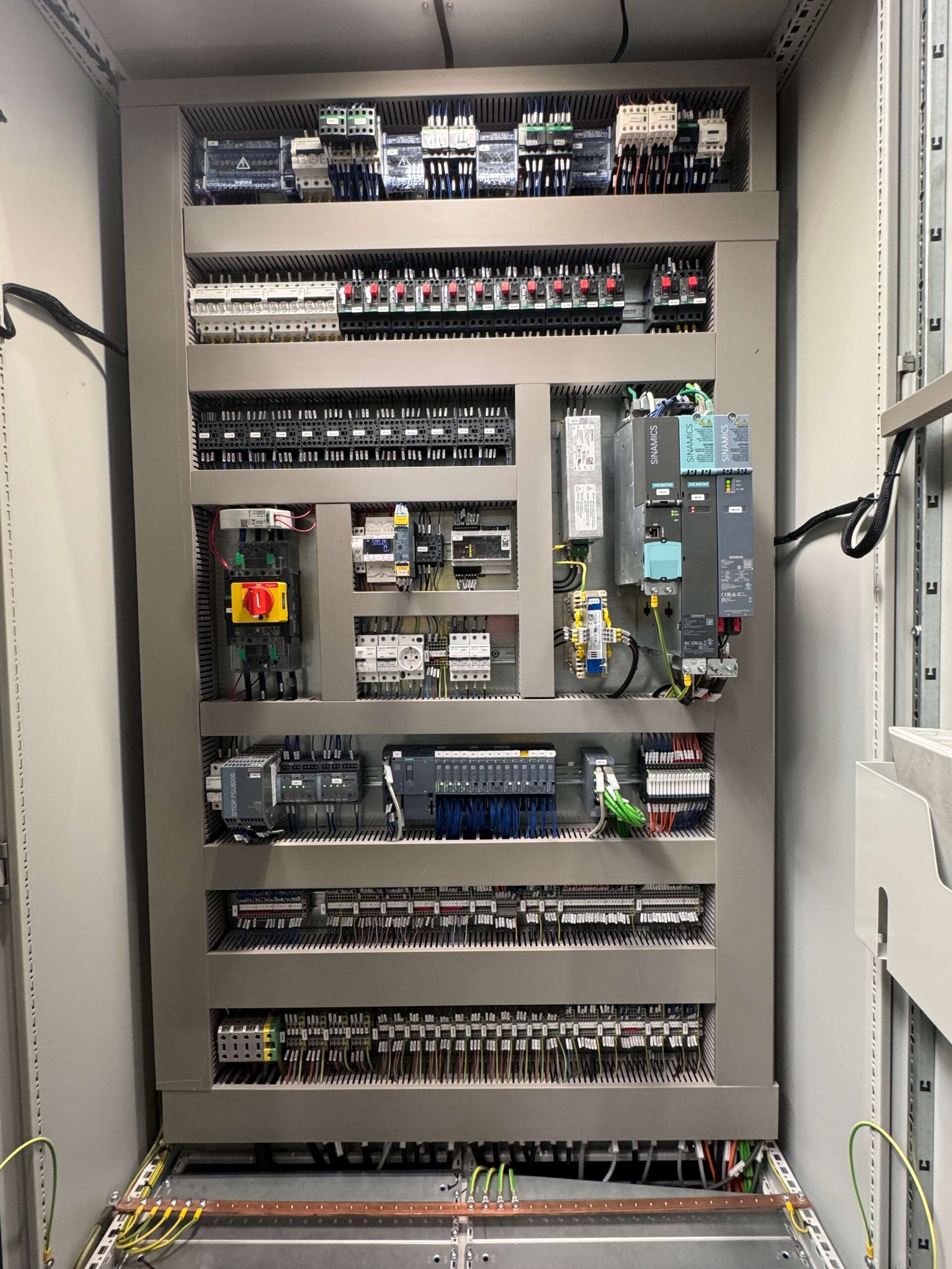 Automatització muntatge radiadors R9 6